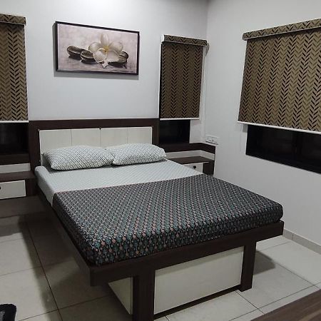 "Go Desert" Homestay Bhuj Eksteriør billede