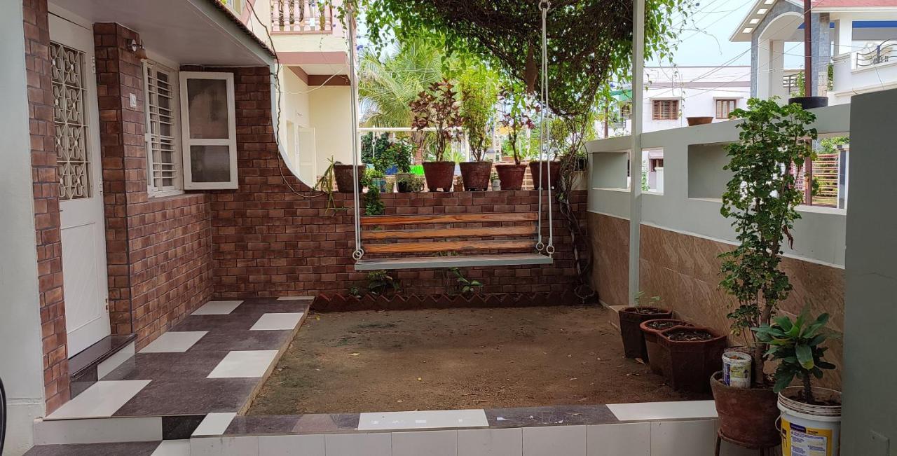 "Go Desert" Homestay Bhuj Eksteriør billede