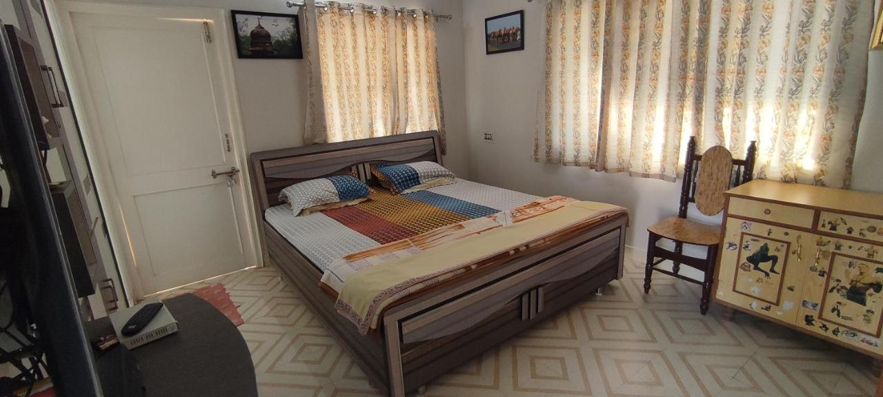 "Go Desert" Homestay Bhuj Eksteriør billede