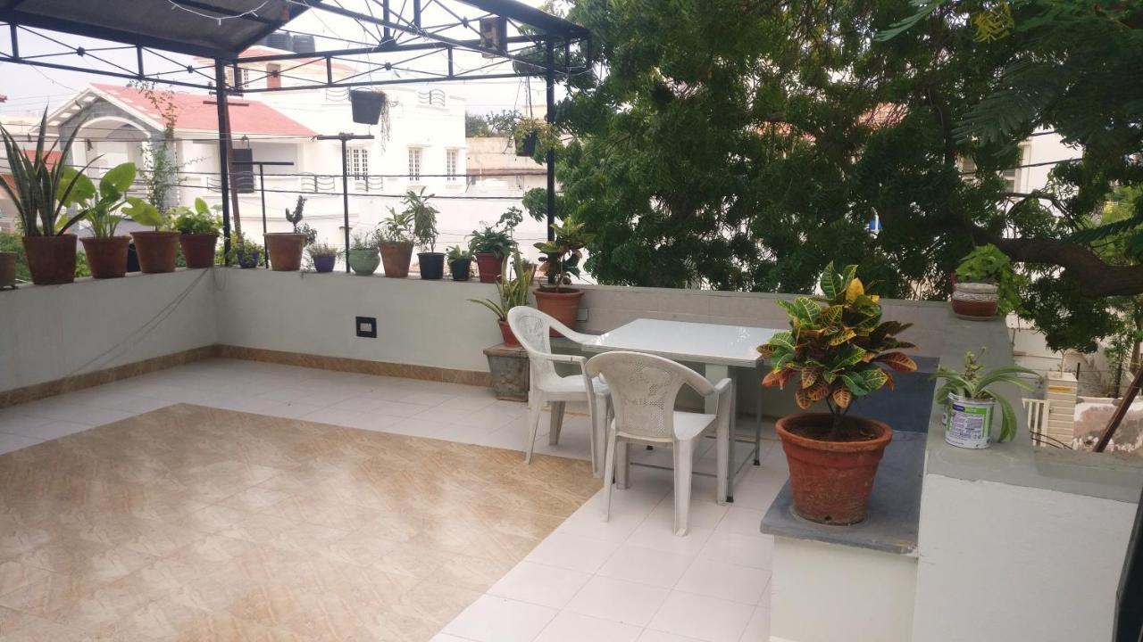 "Go Desert" Homestay Bhuj Eksteriør billede